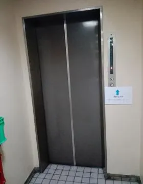 ミカワヤビルの外観