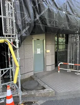 渋谷神泉マークビルの外観