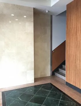 三神ビルの外観
