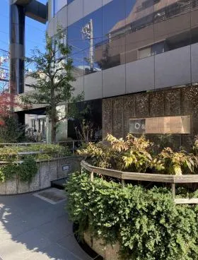 O&K南青山の外観