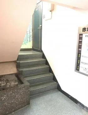 赤坂ロイヤルビルの外観