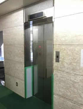新川STビルの外観