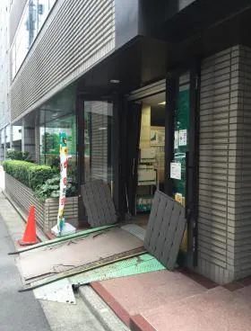 新川STビルの外観