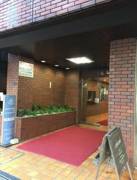 KIビルの外観