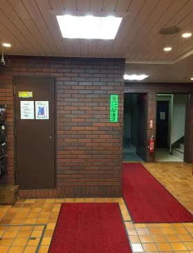 KIビルの外観
