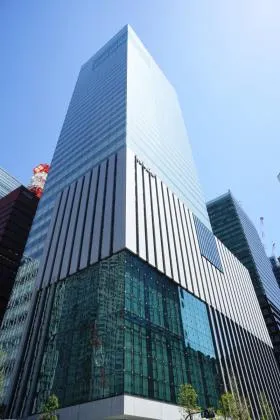 大手町タワー(読売新聞東京本社)ビルの外観