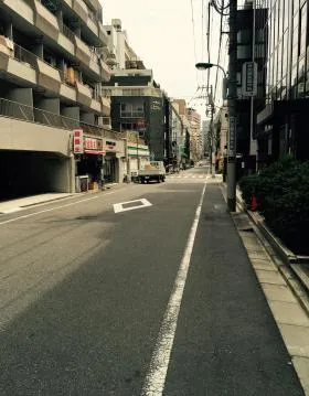 三翔ビル本郷の外観