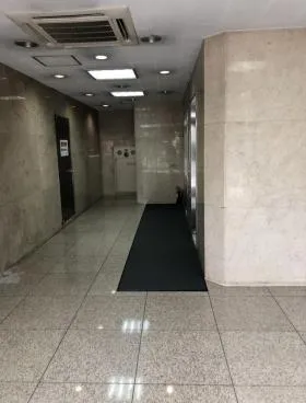 伊成ビルの外観