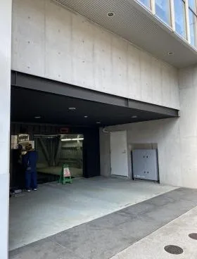 THE WALLビルの外観