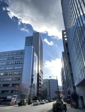 THE WALLビルの外観