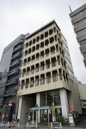 十字屋ビルの外観