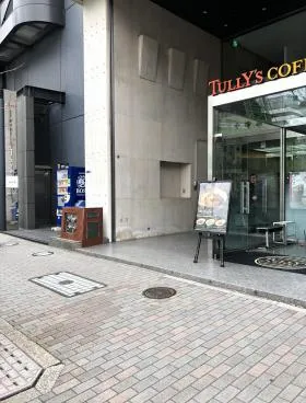 十字屋ビルの外観