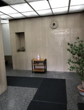 十字屋ビルの外観
