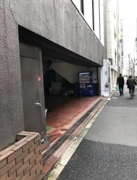 小網ビルの外観