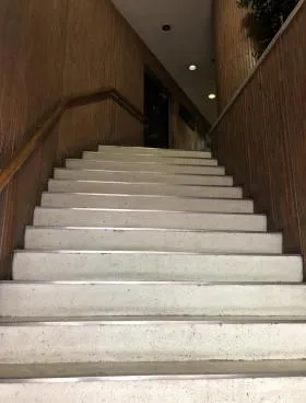小網ビルの外観