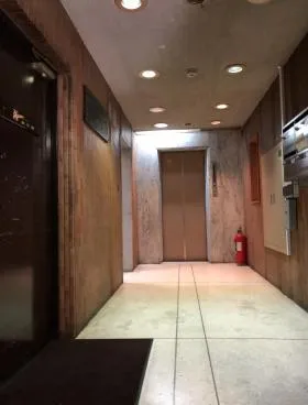 小網ビルの外観