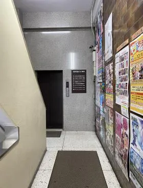 東京角田ビルの外観