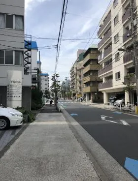 TSビルの外観