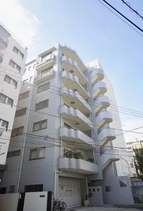 秋澤ビルの外観