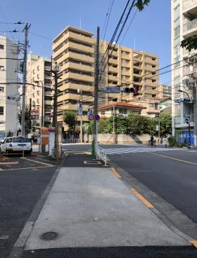 秋澤ビルの外観