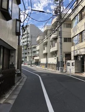 縣ビルの外観