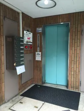 豊ビルの外観