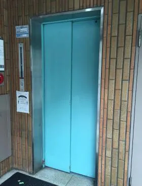 豊ビルの外観