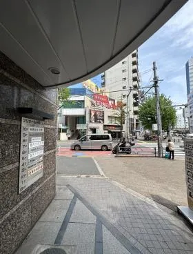 プリオール三信ビルの外観
