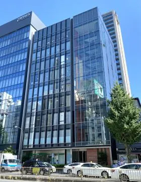 田町フロントビルの外観