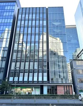 田町フロントビルの外観