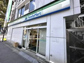 ファミリーマート