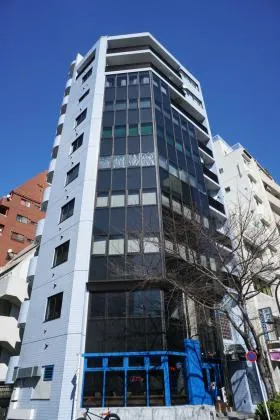 岩本和裁ビルの外観