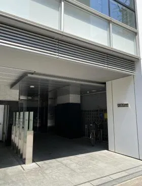 アトム麹町タワービルの外観