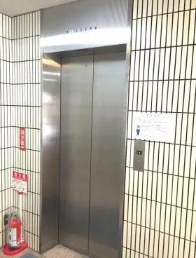 末よしビルの外観