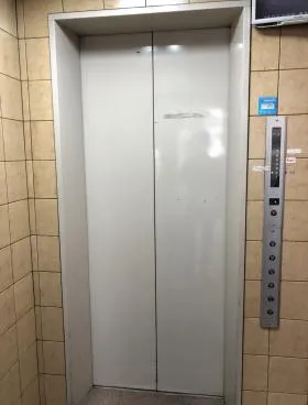 KOWAⅢビルの外観