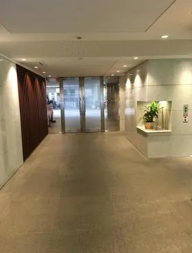 新宿Plazaビルの外観