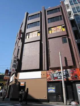 勝又ビルの外観