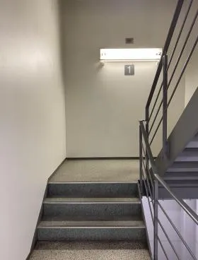 神田鍛冶町千歳ビルの外観