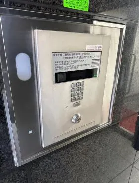 伊達志めビルの外観