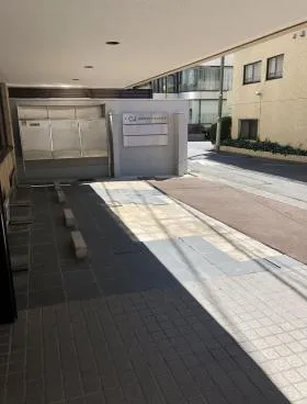 若菜ビルの外観