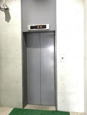 丸一ビルの外観