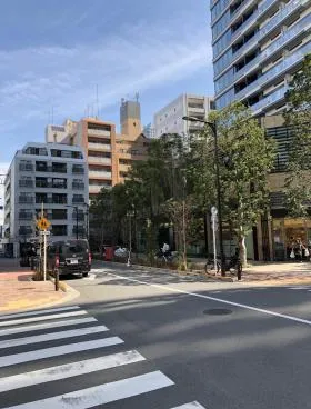 MAYU TOKYOビルの外観