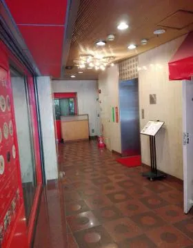 TS共和六番館ビルの外観
