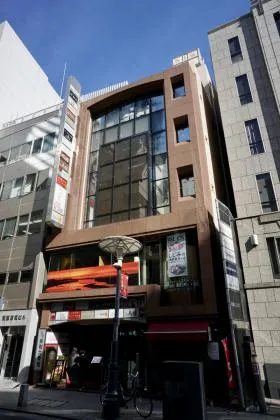 TS共和六番館ビルの外観