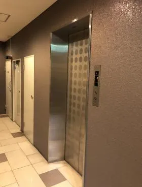 TS共和六番館ビルの外観