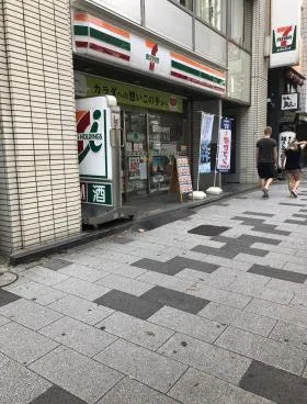 VORT新宿御苑(旧:御苑前311)ビルの外観