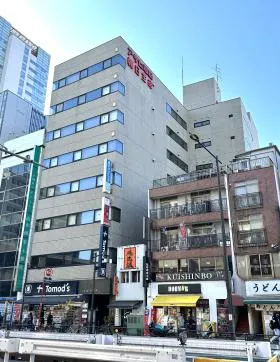 アサヒ電機朝日生命中目黒ビルの外観