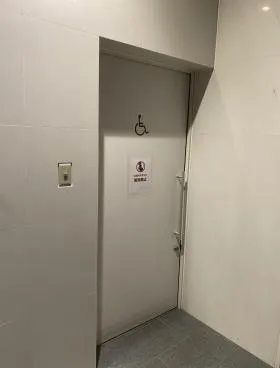 マルヒロ日本橋ビルの外観