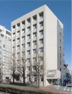 興信ビルの外観