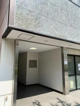 フォーシーズンビルアネックスの外観